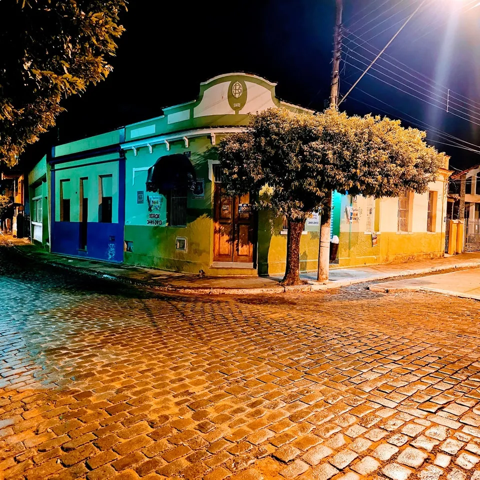 Casa que foi de Nicola Savino, avô de Fernando Sabino, Leopoldina - MG - Foto: Da Janela