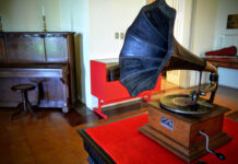 Gramofone no Museu Dom Diogo de Souza em Bagé - Foto: Gloria Cavaggioni - Da Janela