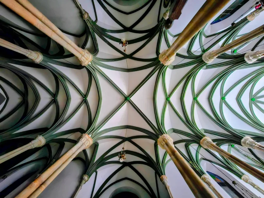 Interior da Igreja de Nossa Senhora dos Homens no Santuário do Caraça - Foto: Wanderley Garcia / Da Janela