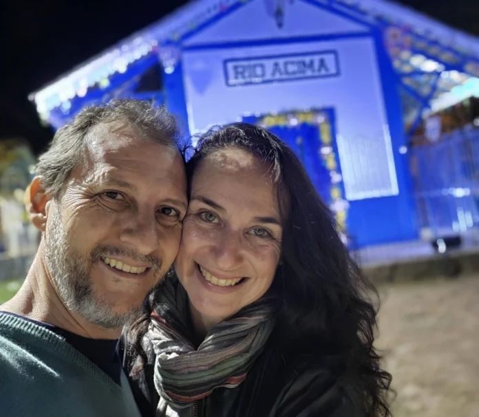 Gloria e Wanderley em Rio Acima durante a Expedição Caminhos Fernando Sabino - Foto: Wanderley Garcia, Da Janela