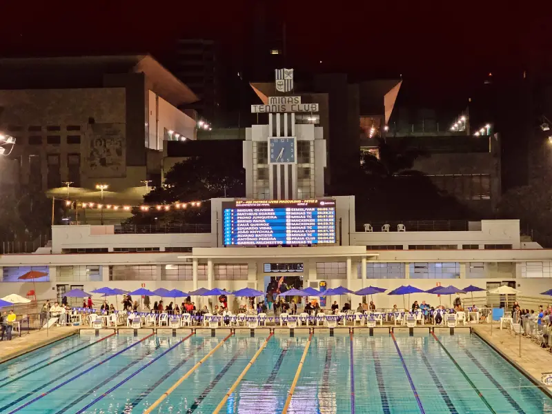 Piscina de competições do Minas Tênis Clube em Belo Horizonte. Foto: Wanderley Garcia, Da Janela