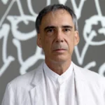 Arnaldo Antunes apresenta sonoridade pesada e dançante no SESC Piracicaba