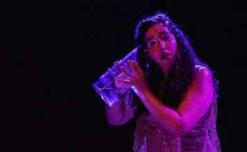 Espetáculo "Inunda Me" Busca