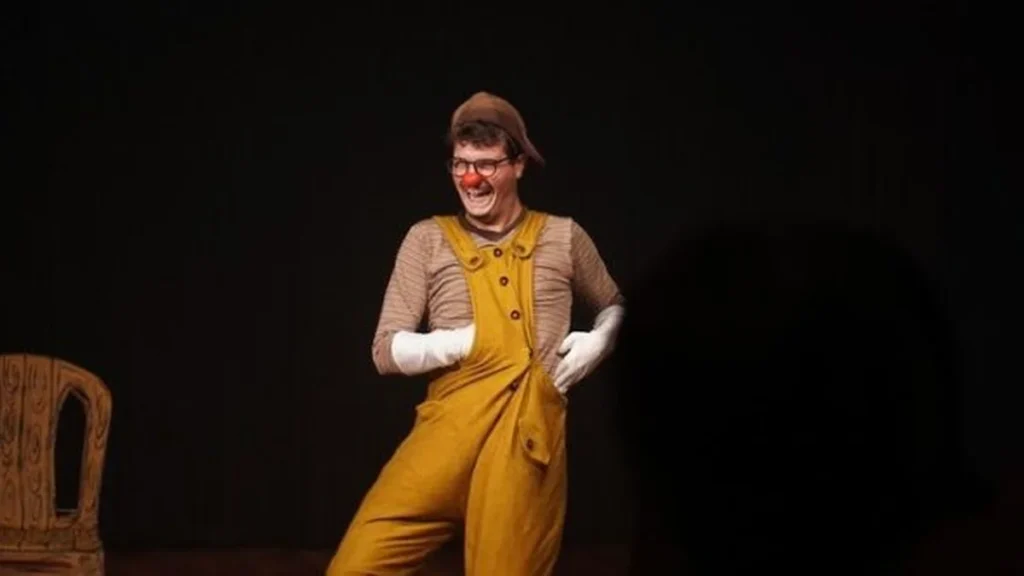 Oficina de Humor e Palhaçaria com Libras no SESC Piracicaba