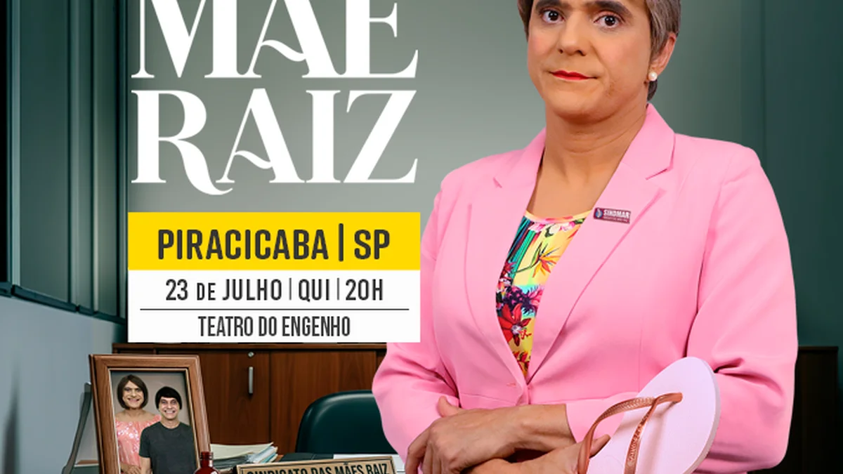 Glauber Cunha como Dona Sônia em "Mãe Raiz" no Teatro do Engenho