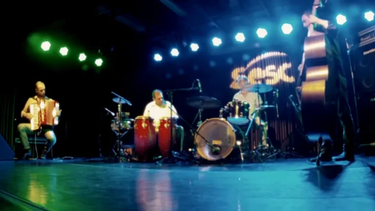 Sanfonia Jazz: repertório eclético com sanfona e improviso no Sesc Piracicaba